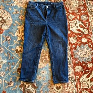 EUC Like new J. Jill curvy fit slim leg size 10 crop jeans